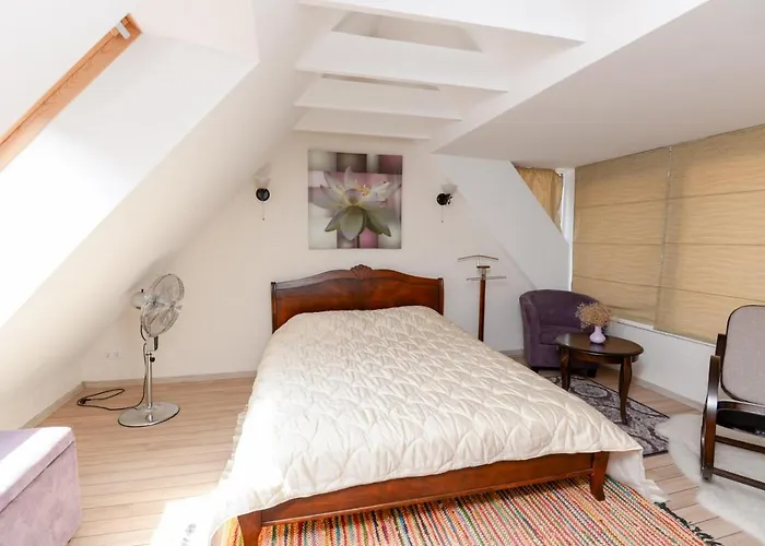 בית נופש Sunny פלאנגה